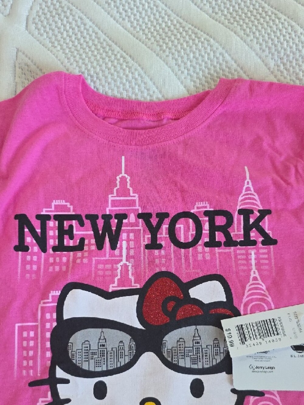 Hello Kitty Pink New York Glitter Graphic Tee For Girls, NWT, Sizes XS, M, or L. - Picture 11 of 13